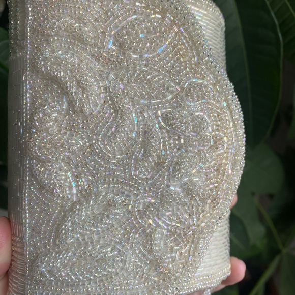 Vintage Small White Beaded Women's Bag - Picture 5 of 11